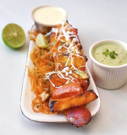Restaurant dining at Vel View