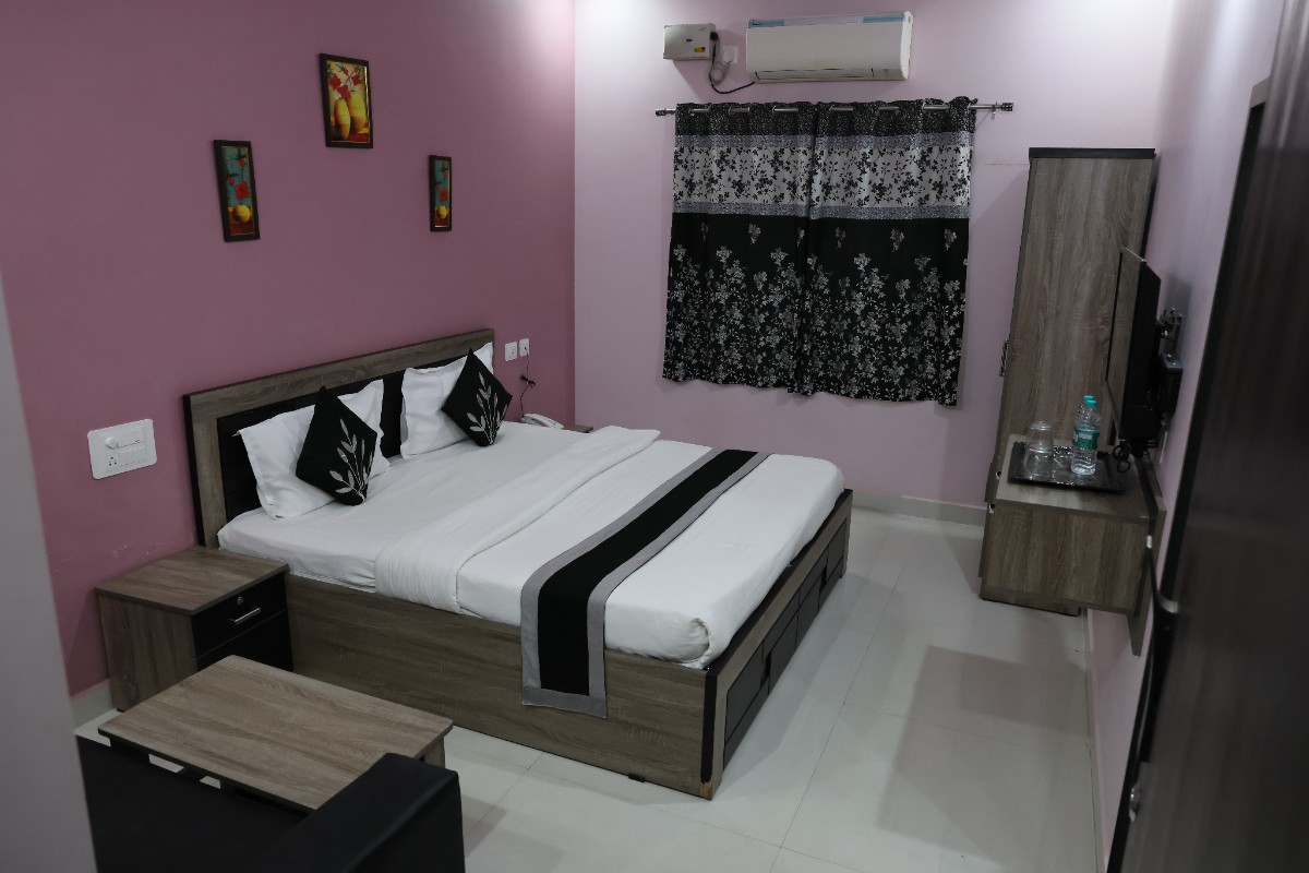Rooms at Vel View Rooms & Suites